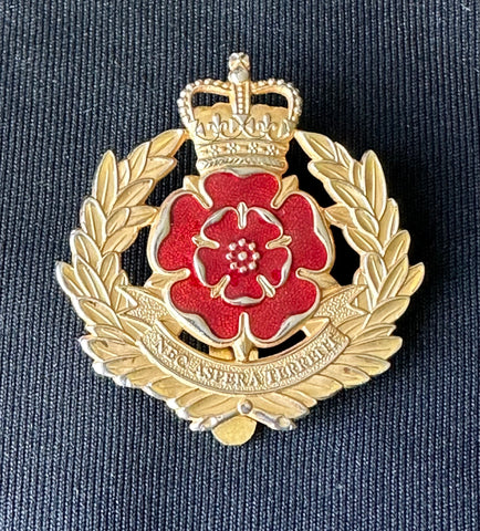 British Army Duke Of Lancaster's Regiment Cap Badge (SL)